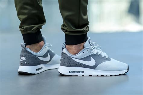 nike air tavas.